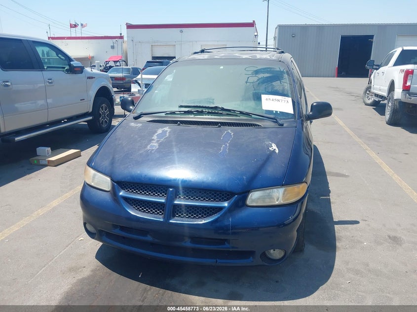 2000 Dodge Grand caravan VIN 1B4GP44G7YB774946 IAAI salvage auction — FRONT & REAR, Clear (Utah), sold $275 on 2026-07-09 (photo 6)