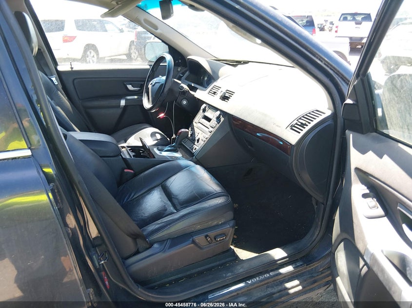 2014 Volvo Xc90 VIN YV4952CZ4E1691661 IAAI salvage auction — NORMAL WEAR, Salvage (Colorado), sold $200 on 2026-08-01 (photo 5)