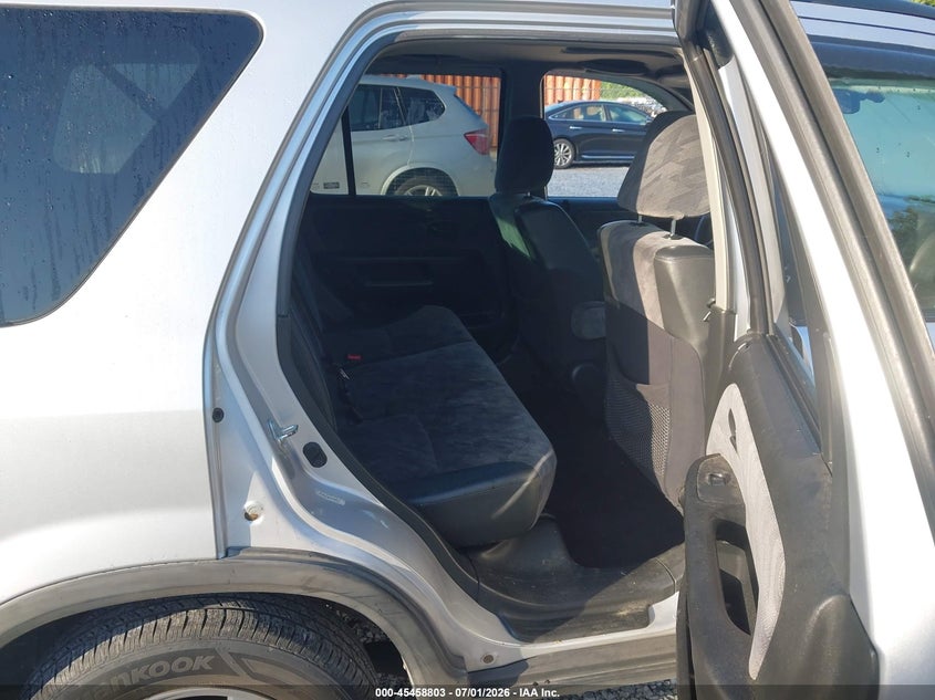 2004 Honda Cr-v VIN SHSRD78894U209574 IAAI salvage auction — RIGHT FRONT, Salvage (Idaho), sold $525 on 2026-07-28 (photo 8)