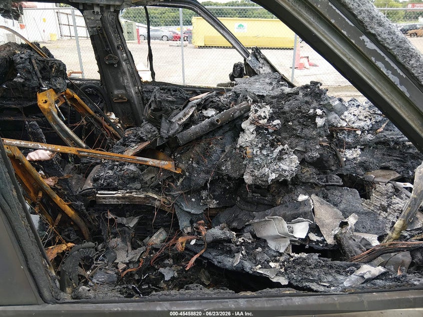 2015 Land rover RANGE ROVER VIN SALGS2TF3FA228221 IAAI salvage auction — BURN, Salvage (Louisiana), sold $50 on 2026-07-29 (photo 5)
