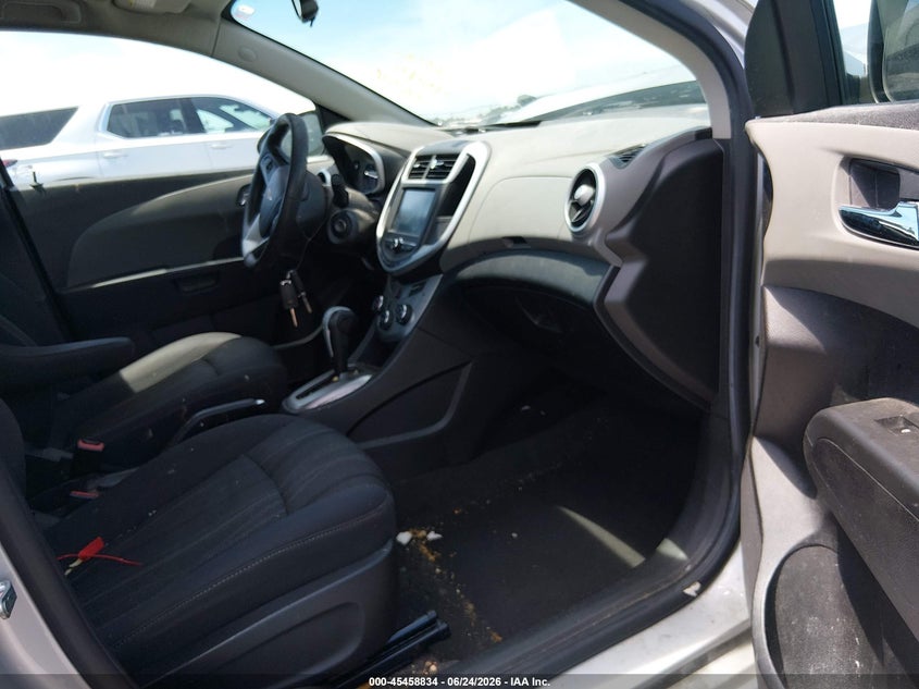 2017 Chevrolet SONIC VIN 1G1JD5SH4H4123967 IAAI salvage auction — NORMAL WEAR, Clear (North Carolina), sold $450 on 2026-07-05 (photo 5)