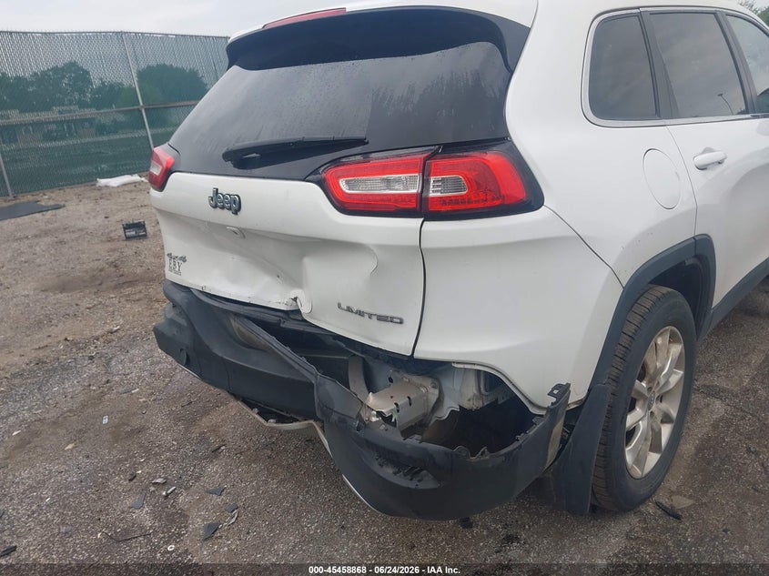 2015 Jeep Cherokee VIN 1C4PJMDB1FW641582 IAAI salvage auction — REAR END, Clear (Indiana), sold $1,850 on 2026-07-12 (photo 6)