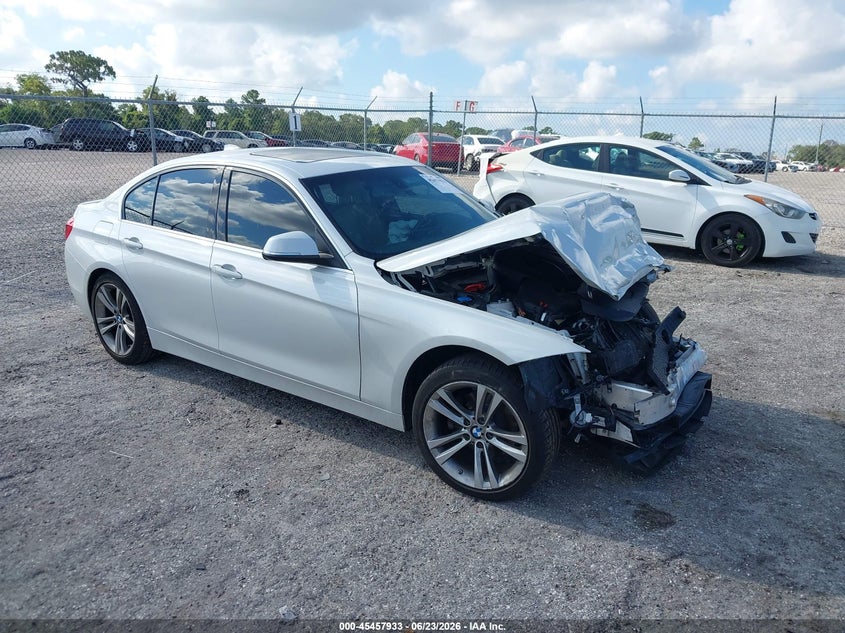 2018 BMW 3er VIN WBA8B9C56JEE81806 IAAI salvage auction — FRONT END, Rebuildable (Florida), sold $650 on 2026-07-23 (photo 1)