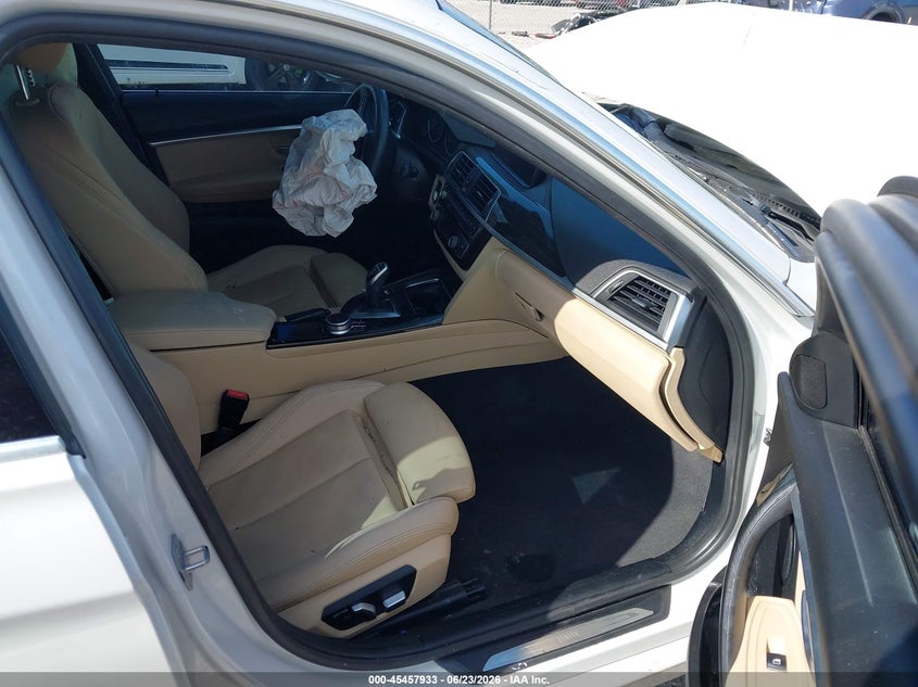 2018 BMW 3er VIN WBA8B9C56JEE81806 IAAI salvage auction — FRONT END, Rebuildable (Florida), sold $650 on 2026-07-23 (photo 5)