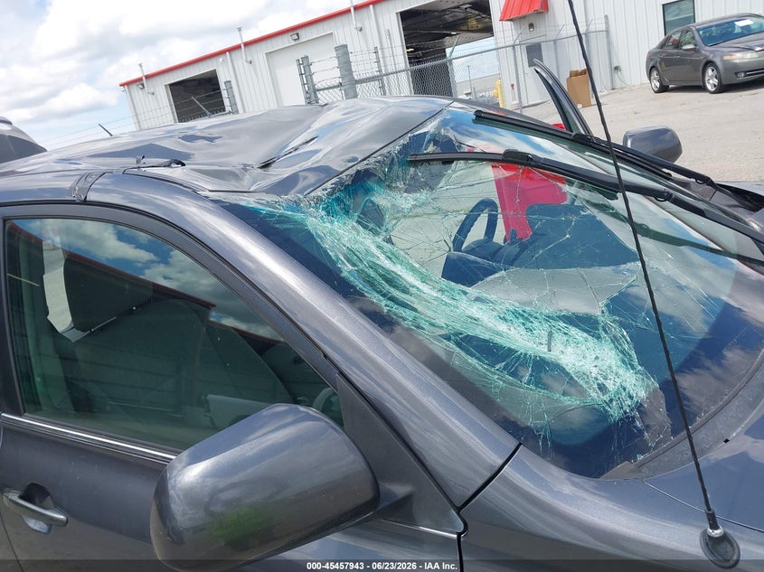 2011 Toyota Highlander VIN 5TDBK3EH4BS071138 IAAI salvage auction — ROOF, Salvage (Missouri), sold $2,000 on 2026-08-01 (photo 6)