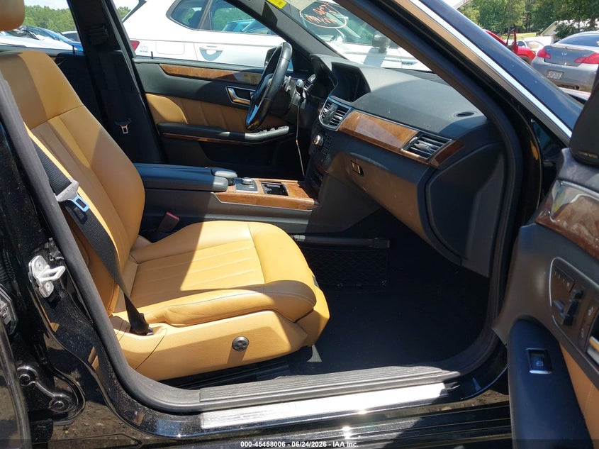 2013 Mercedes-benz E-klasse VIN WDDHF5KB1DA765785 IAAI salvage auction — LEFT SIDE, Salvage (Georgia), sold $3,550 on 2026-07-29 (photo 5)