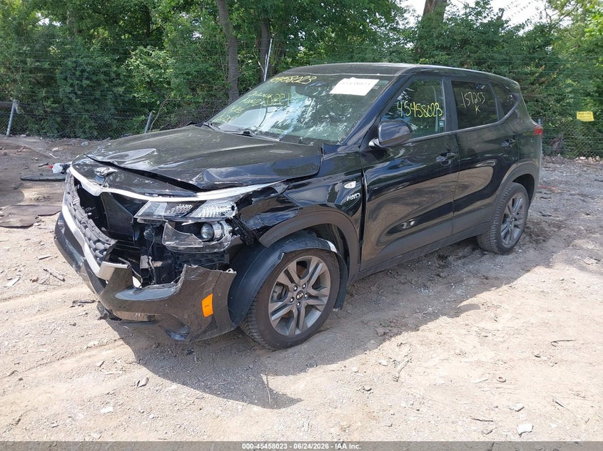 2021 Kia Seltos VIN KNDEPCAA1M7157253 IAAI salvage auction — LEFT FRONT, Salvage (Indiana), sold $3,600 on 2026-08-02 (photo 2)