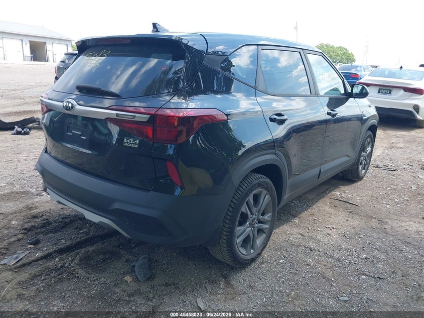 2021 Kia Seltos VIN KNDEPCAA1M7157253 IAAI salvage auction — LEFT FRONT, Salvage (Indiana), sold $3,600 on 2026-08-02 (photo 4)