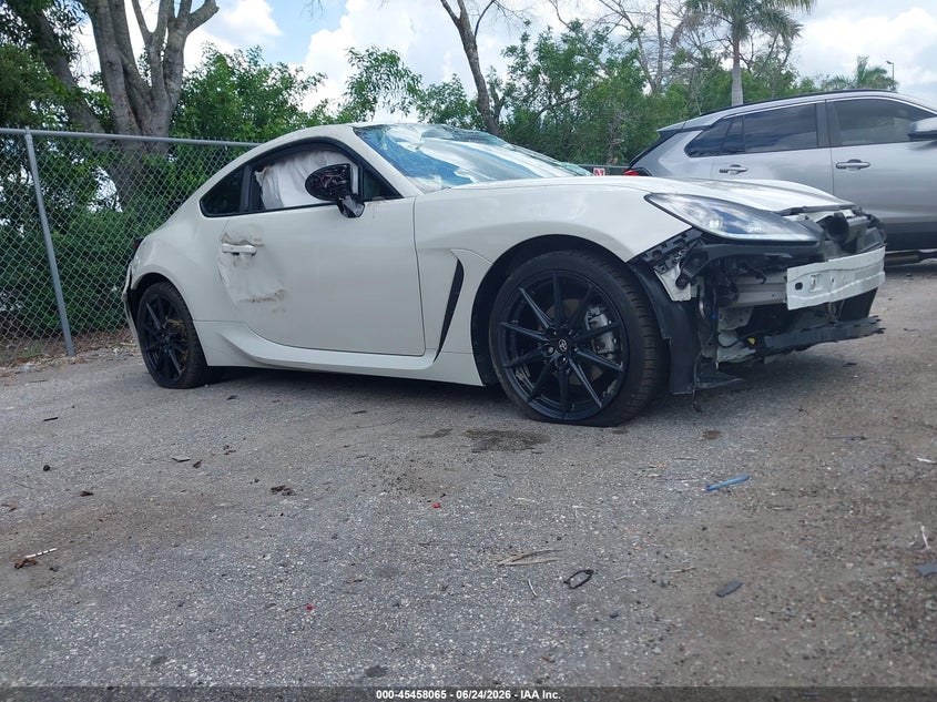 2024 Toyota Gr 86 VIN JF1ZNBE15R8760385 IAAI salvage auction — ALL OVER, Salvage Title, sold $4,000 on 2026-07-29 (photo 1)