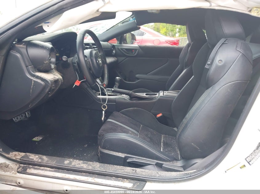 2024 Toyota Gr 86 VIN JF1ZNBE15R8760385 IAAI salvage auction — ALL OVER, Salvage Title, sold $4,000 on 2026-07-29 (photo 5)