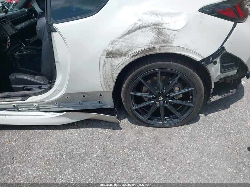 2024 Toyota Gr 86 VIN JF1ZNBE15R8760385 IAAI salvage auction — ALL OVER, Salvage Title, sold $4,000 on 2026-07-29 (photo 6)