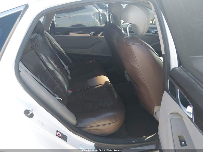 2016 Hyundai Genesis VIN KMHGN4JE9GU115230 IAAI salvage auction — NORMAL WEAR, Original (Texas), sold $1,550 on 2026-07-31 (photo 8)