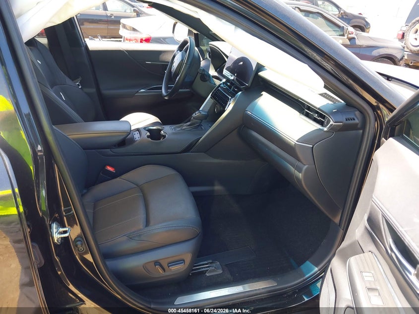 2024 Toyota Venza VIN JTEAAAAHXRJ171403 IAAI salvage auction — LEFT SIDE, Salvage (Ohio), sold $18,100 on 2026-07-18 (photo 5)