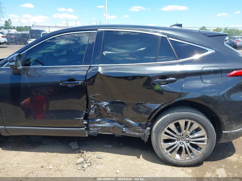 2024 Toyota Venza VIN JTEAAAAHXRJ171403 IAAI salvage auction — LEFT SIDE, Salvage (Ohio), sold $18,100 on 2026-07-18 (photo 6)
