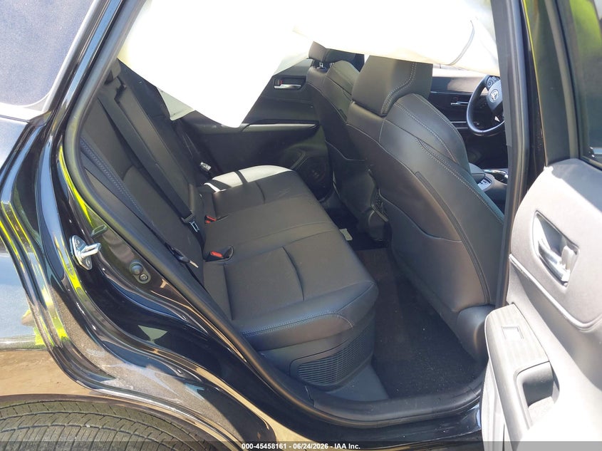 2024 Toyota Venza VIN JTEAAAAHXRJ171403 IAAI salvage auction — LEFT SIDE, Salvage (Ohio), sold $18,100 on 2026-07-18 (photo 8)