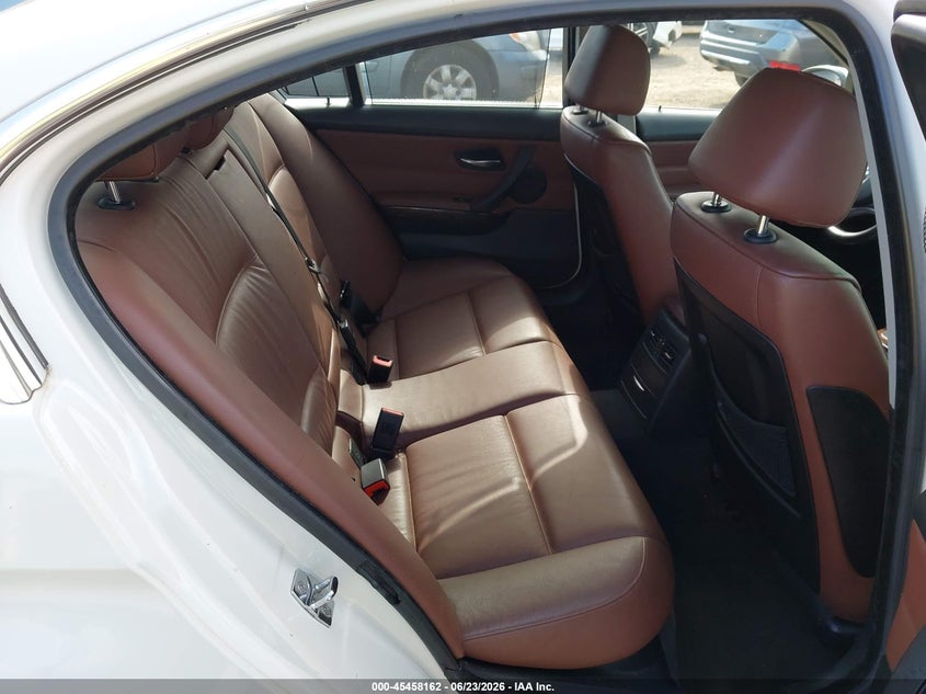 2007 BMW 3 series VIN WBAVB73577PA85372 IAAI salvage auction — REAR END, Salvage (California), sold $25 on 2026-07-10 (photo 8)