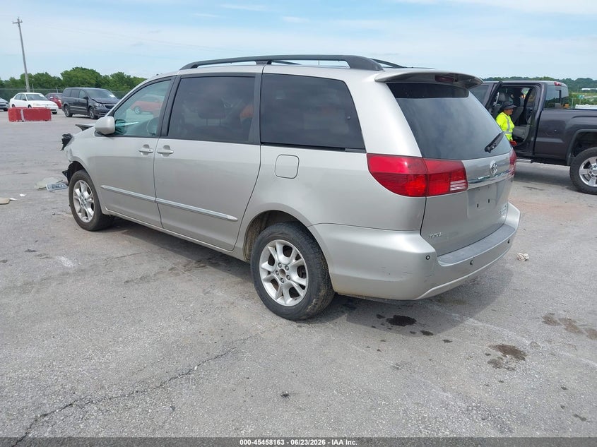 2005 Toyota Sienna VIN 5TDBA22C05S043668 IAAI salvage auction — FRONT END, Salvage (Missouri), sold $575 on 2026-07-23 (photo 3)