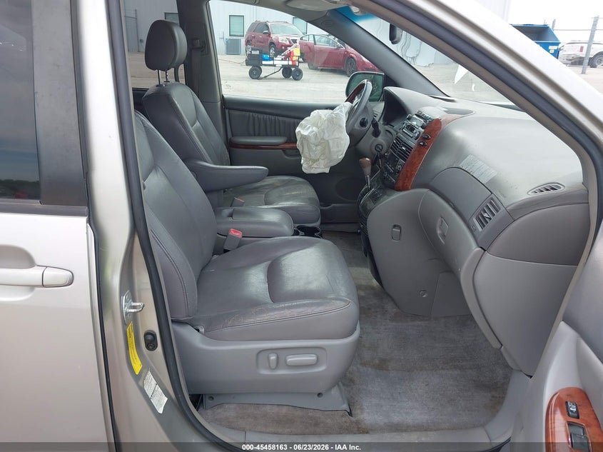 2005 Toyota Sienna VIN 5TDBA22C05S043668 IAAI salvage auction — FRONT END, Salvage (Missouri), sold $575 on 2026-07-23 (photo 5)