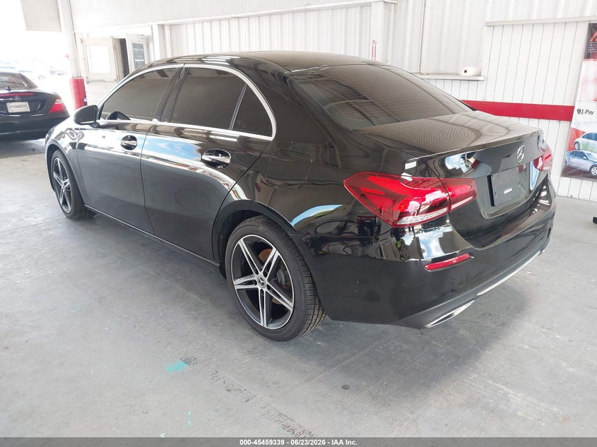 2021 Mercedes-benz A-klasse VIN W1K3G4EB9MJ301186 IAAI salvage auction — UNDERCARRIAGE, Salvage Title, sold $8,000 on 2026-07-29 (photo 3)