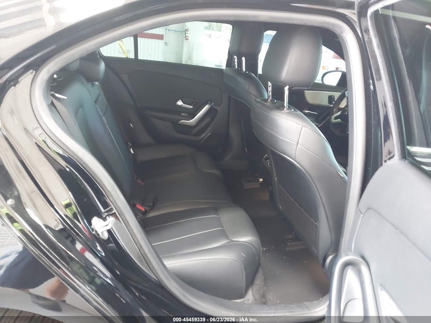 2021 Mercedes-benz A-klasse VIN W1K3G4EB9MJ301186 IAAI salvage auction — UNDERCARRIAGE, Salvage Title, sold $8,000 on 2026-07-29 (photo 8)
