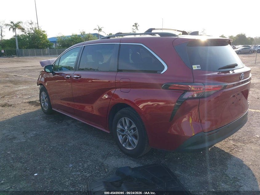 2022 Toyota Sienna VIN 5TDYRKEC5NS100557 IAAI salvage auction — FRONT END, Salvage Title, sold $11,600 on 2026-07-29 (photo 3)