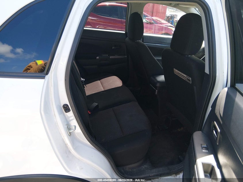 2018 Mitsubishi Outlander VIN JA4AR3AUXJZ034340 IAAI salvage auction — FRONT END, Salvage Title, sold $2,175 on 2026-09-02 (photo 8)