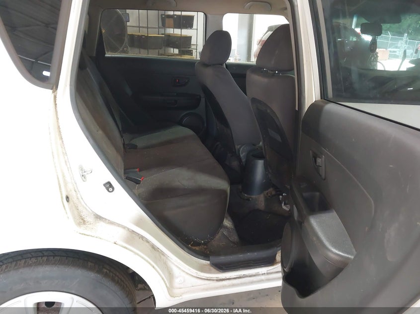 2012 Kia Soul VIN KNDJT2A58C7404788 IAAI salvage auction — NORMAL WEAR, Clear (North Carolina), sold $275 on 2026-07-09 (photo 8)