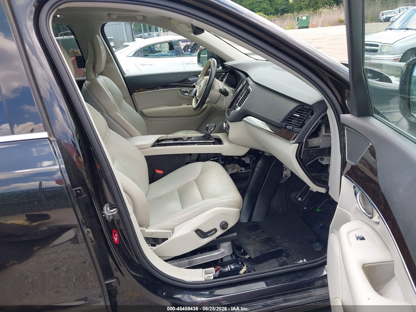 2017 Volvo Xc90 VIN YV4A22PK3H1123294 IAAI salvage auction — UNKNOWN, Salvage (Maryland), sold $3,500 on 2026-07-16 (photo 5)