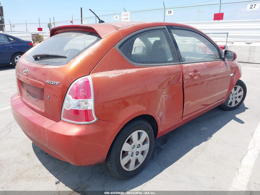 2010 Hyundai Accent VIN KMHCM3AC6AU162636 IAAI salvage auction — RIGHT SIDE, Salvage (California), sold $550 on 2026-07-15 (photo 4)