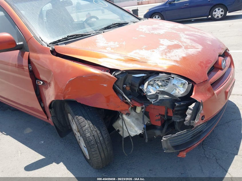 2010 Hyundai Accent VIN KMHCM3AC6AU162636 IAAI salvage auction — RIGHT SIDE, Salvage (California), sold $550 on 2026-07-15 (photo 6)