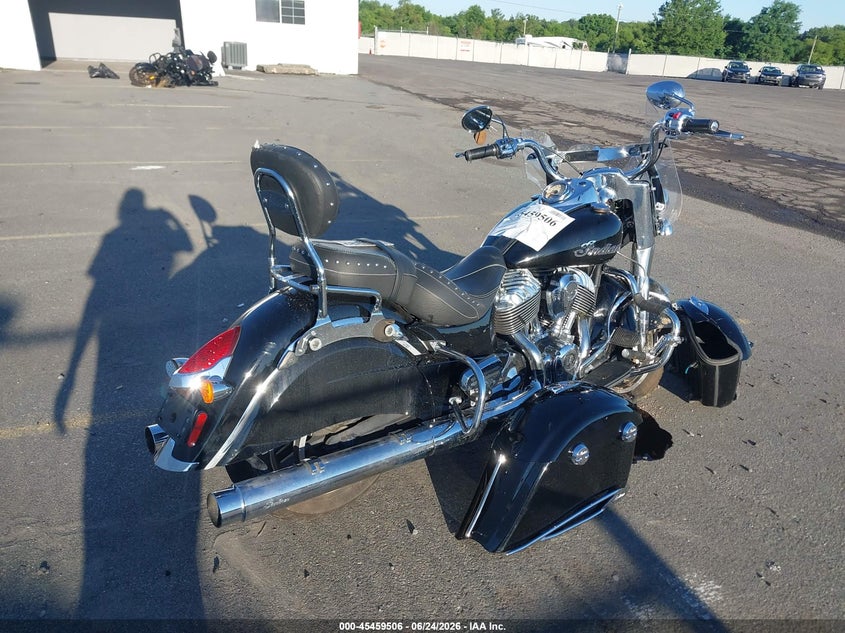2016 Indian motorcycle co. Springfield VIN 56KTHAAA9G3339653 IAAI salvage auction — ALL OVER, Salvage (Virginia), sold $1,150 on 2026-07-08 (photo 4)
