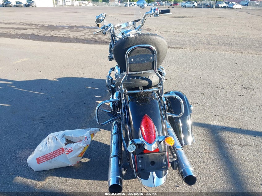 2016 Indian motorcycle co. Springfield VIN 56KTHAAA9G3339653 IAAI salvage auction — ALL OVER, Salvage (Virginia), sold $1,150 on 2026-07-08 (photo 6)