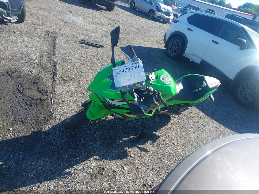 2025 Kawasaki Ninja VIN ML5EXGH17SDA45937 IAAI salvage auction — FRONT END, Salvage - Greater Than 75% (Maryland), sold $1,200 on 2026-07-15 (photo 2)