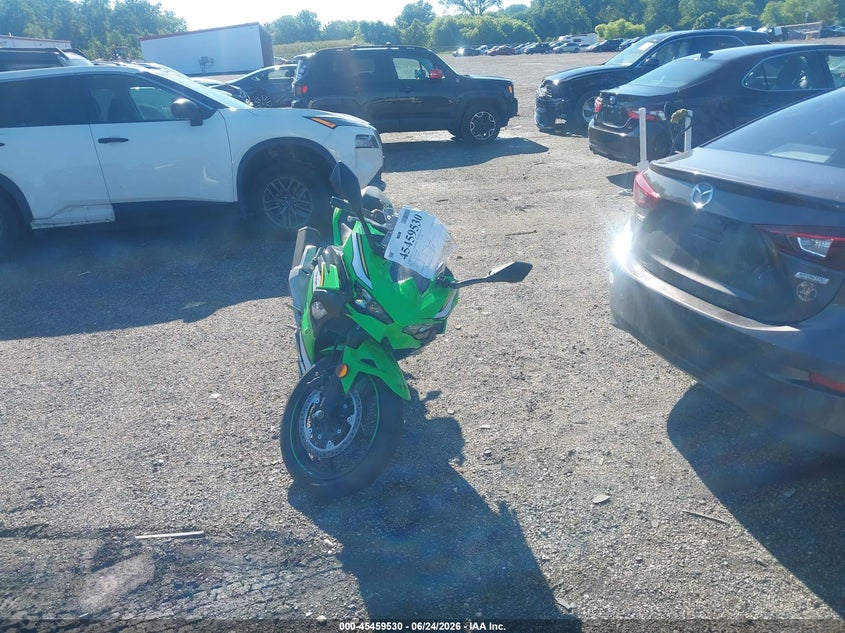 2025 Kawasaki Ninja VIN ML5EXGH17SDA45937 IAAI salvage auction — FRONT END, Salvage - Greater Than 75% (Maryland), sold $1,200 on 2026-07-15 (photo 5)