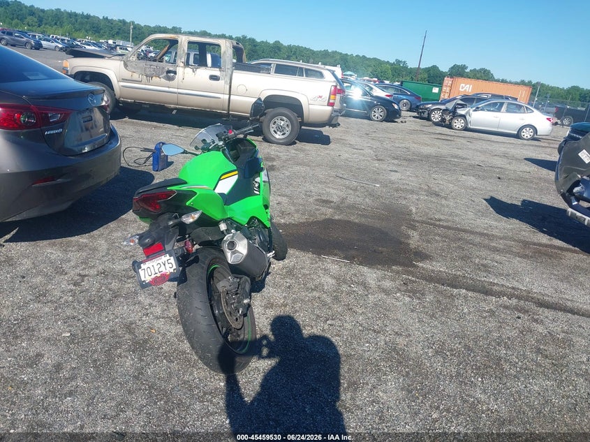 2025 Kawasaki Ninja VIN ML5EXGH17SDA45937 IAAI salvage auction — FRONT END, Salvage - Greater Than 75% (Maryland), sold $1,200 on 2026-07-15 (photo 6)