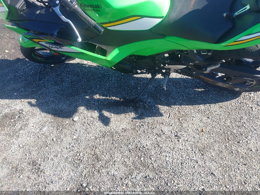 2025 Kawasaki Ninja VIN ML5EXGH17SDA45937 IAAI salvage auction — FRONT END, Salvage - Greater Than 75% (Maryland), sold $1,200 on 2026-07-15 (photo 9)