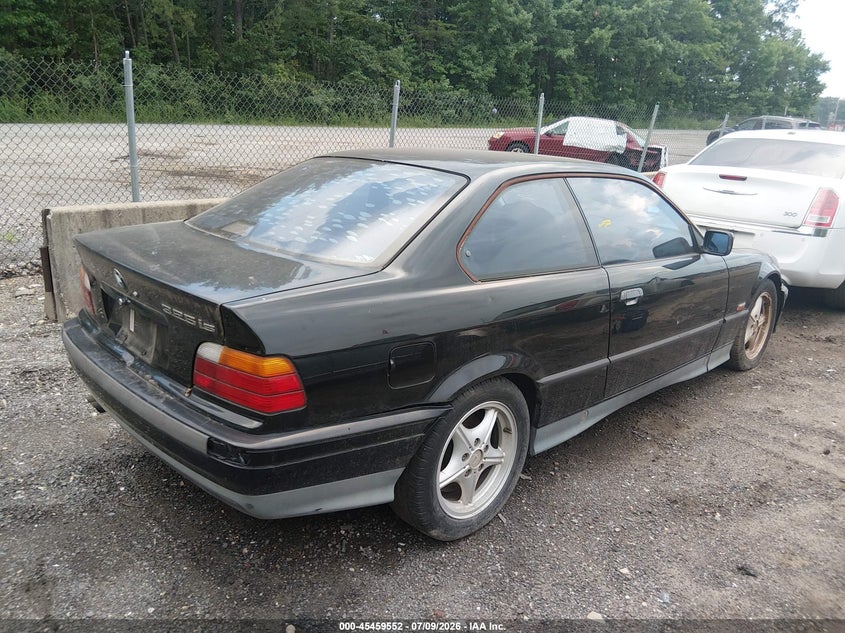 1994 BMW 3 series VIN WBABF3328REF48091 IAAI salvage auction — NORMAL WEAR, Clear (District Of Columbia), sold $2,550 on 2026-07-15 (photo 4)