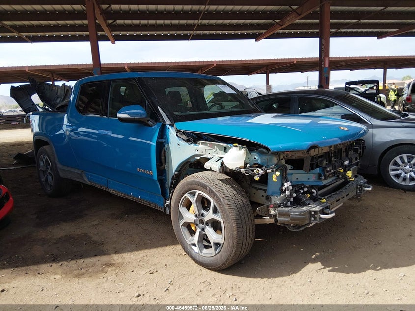 2023 Rivian R1t VIN 7FCTGAAA3PN018022 — IAAI salvage auction photo