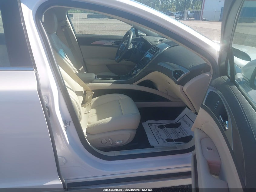 2020 Lincoln Mkz VIN 3LN6L5A92LR622059 IAAI salvage auction — LEFT SIDE, Rebuildable (Florida), sold $7,500 on 2026-07-14 (photo 5)