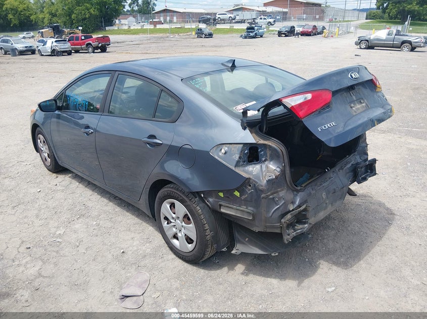 2016 Kia Forte VIN KNAFK4A6XG5571133 IAAI salvage auction — REAR END, Clear (Tennessee), sold $850 on 2026-07-30 (photo 3)