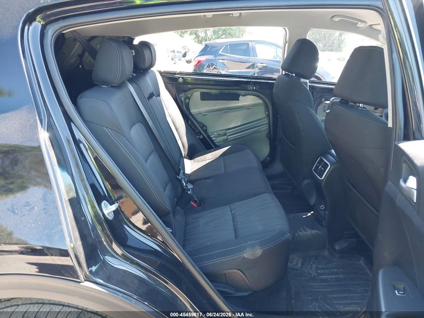 2019 Kia Sportage VIN KNDPMCAC8K7574711 IAAI salvage auction — SIDE, Salvage (Ohio), sold $3,900 on 2026-07-20 (photo 8)