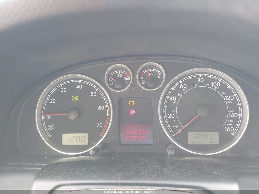 2003 Volkswagen Passat VIN WVWRH63B73P206234 IAAI salvage auction — NORMAL WEAR, Clear (Indiana), sold $425 on 2026-07-15 (photo 7)