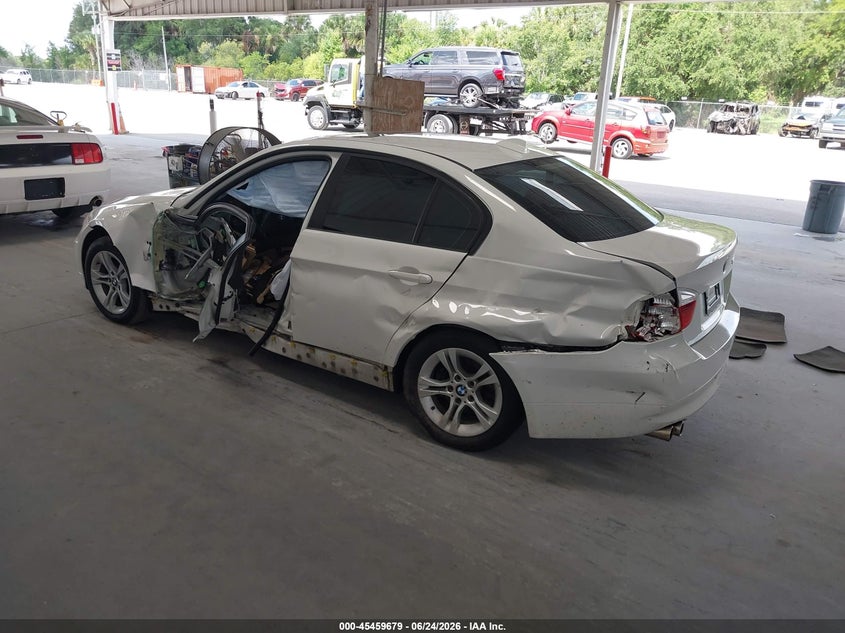 2008 BMW 3 series VIN WBAVA37578NL55393 IAAI salvage auction — LEFT SIDE, Rebuildable (Florida), sold $325 on 2026-07-29 (photo 3)