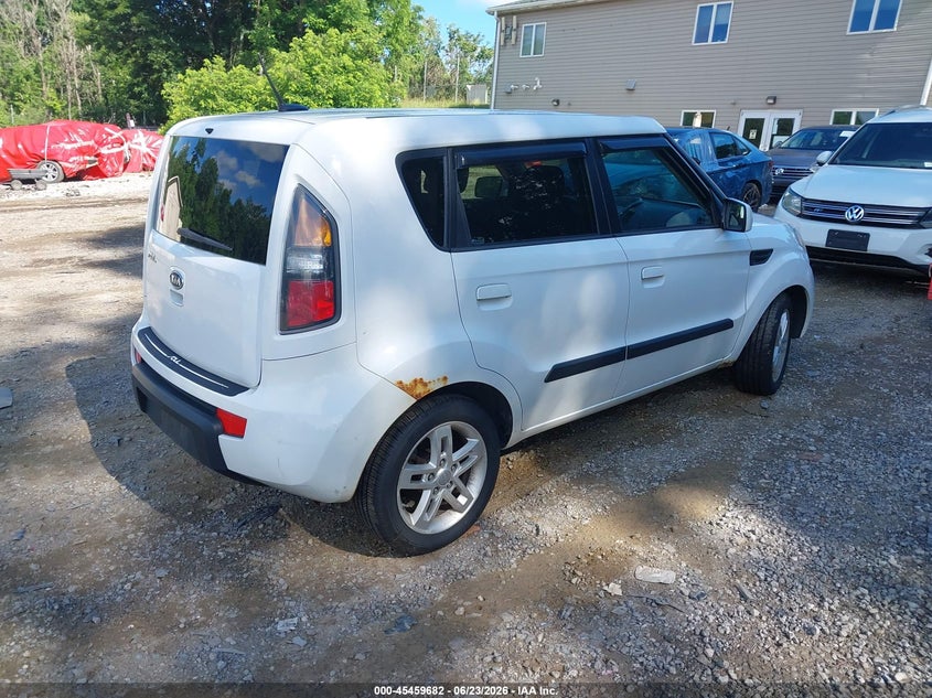 2010 Kia Soul VIN KNDJT2A25A7179426 IAAI salvage auction — NORMAL WEAR, Clear (Pennsylvania), sold $350 on 2026-07-28 (photo 4)