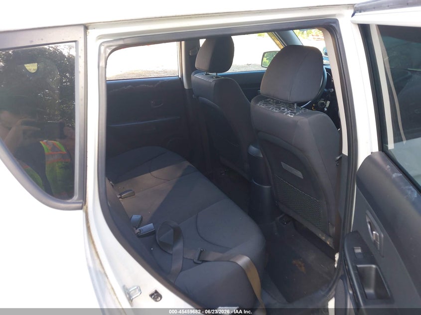 2010 Kia Soul VIN KNDJT2A25A7179426 IAAI salvage auction — NORMAL WEAR, Clear (Pennsylvania), sold $350 on 2026-07-28 (photo 8)