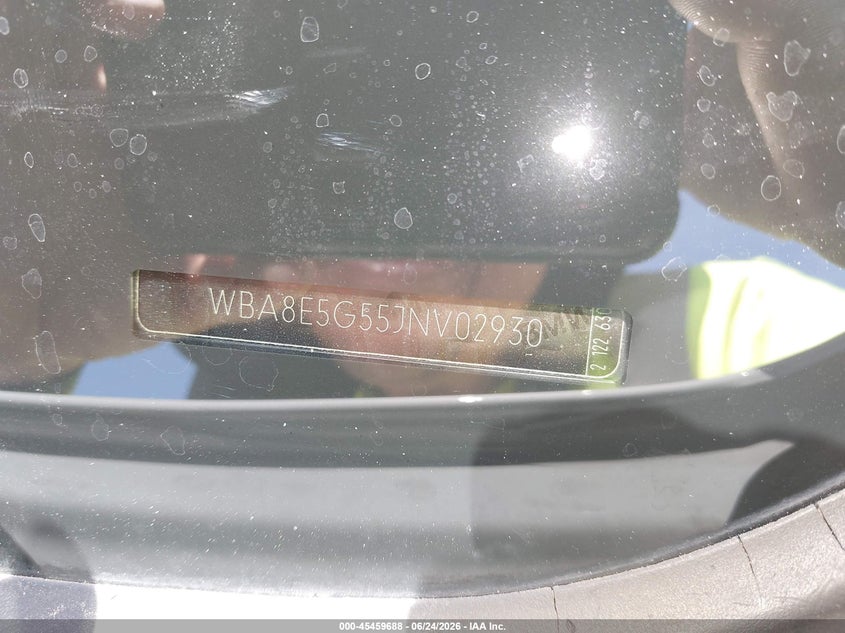 2018 BMW 3er VIN WBA8E5G55JNV02930 IAAI salvage auction — LEFT SIDE, Salvage (North Carolina), sold $5,025 on 2026-08-20 (photo 9)