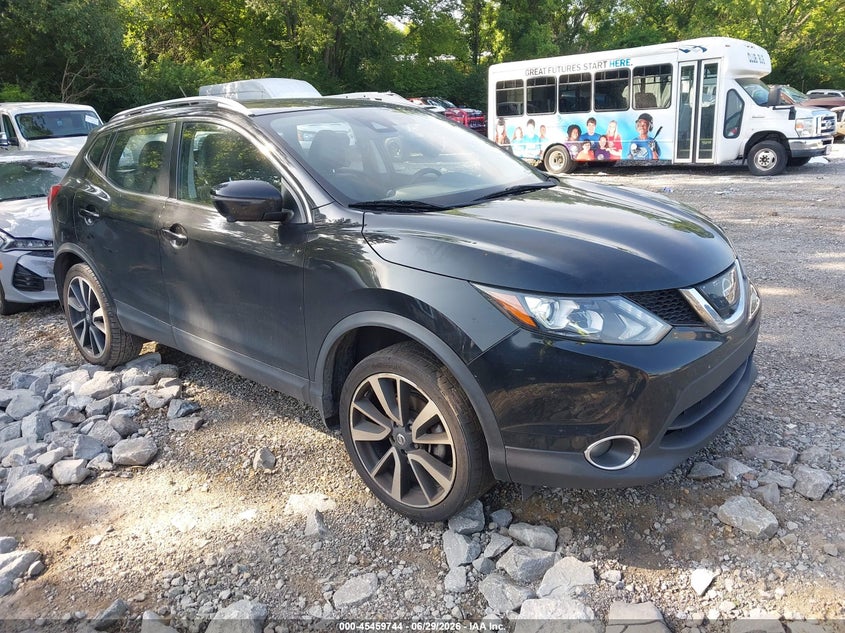 2017 Nissan Rogue VIN JN1BJ1CP3HW015916 IAAI salvage auction — NORMAL WEAR, Clear (Tennessee), sold $1,400 on 2026-07-16 (photo 1)