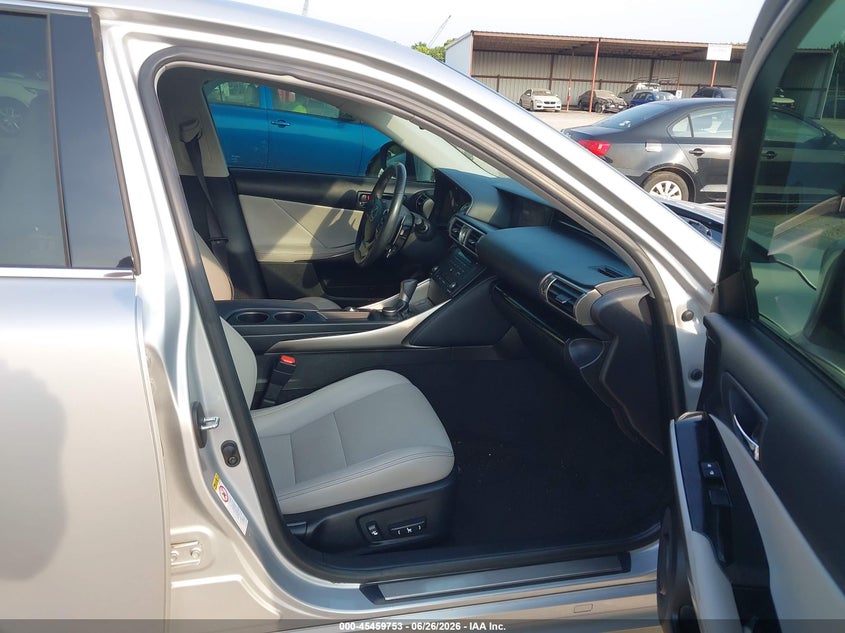 2015 Lexus Is VIN JTHCF1D23F5022422 IAAI salvage auction — FRONT END, Salvage Title, sold $7,100 on 2026-09-30 (photo 5)