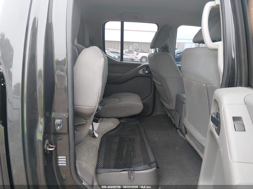 2015 Nissan Navara (frontier) VIN 1N6AD0ER9FN727792 IAAI salvage auction — NORMAL WEAR, Clear - Public Restricted (Oklahoma), sold $3,375 on 2026-07-06 (photo 8)