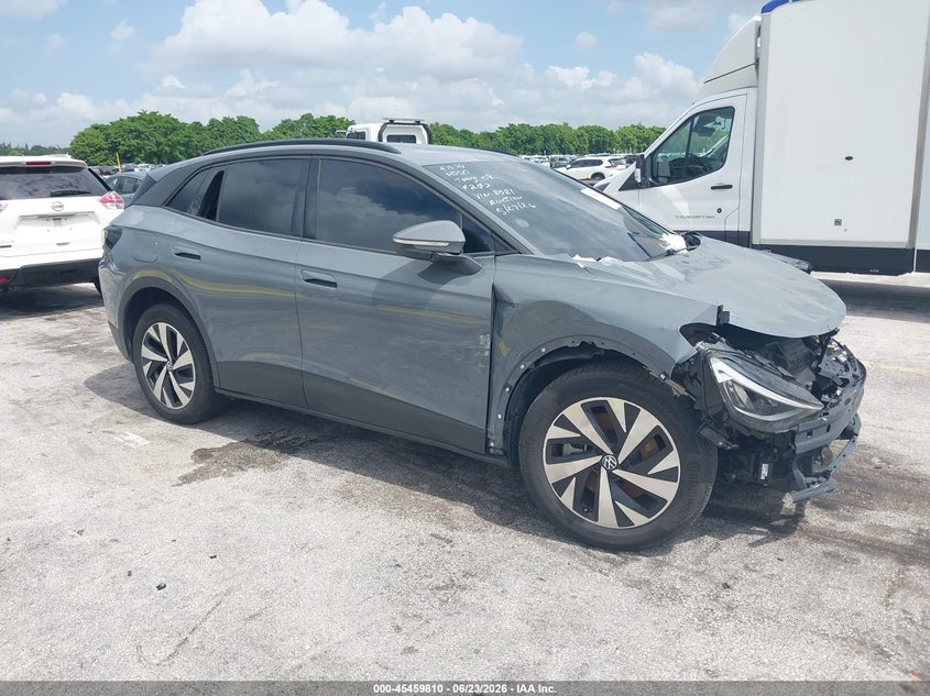 2023 Volkswagen Id.4 VIN 1V2BMPE8XPC058581 IAAI salvage auction — FRONT END, Clear (Florida), sold $5,050 on 2026-07-09 (photo 1)